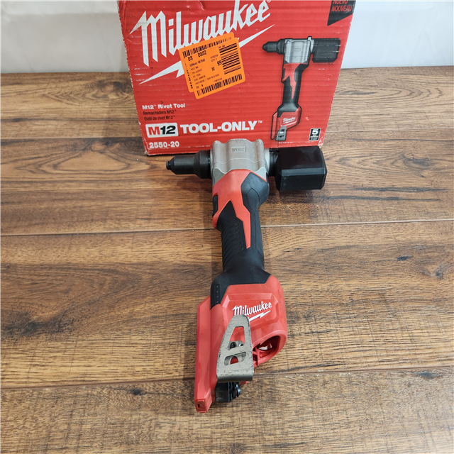 Milwaukee m12 12 hotsell volt cordless rivet gun
