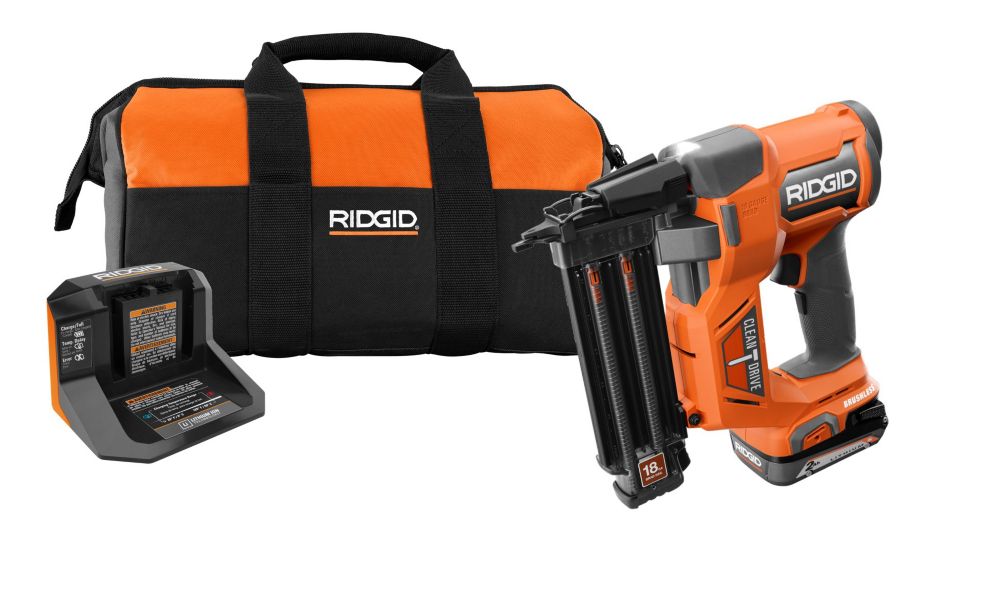 RIDGID Pneumatic 16-Gauge 2-1/2 in. Straight Finish Nailer with 1/4 in. 50  ft. Lay Flat Air Hose R250SFF-R5025LF - The Home Depot