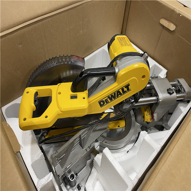 DeWalt 15 Amp Corded 12 in. Double Bevel Sliding Compound Miter Saw
