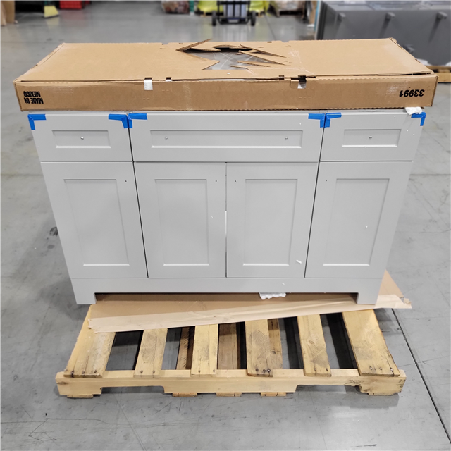 DALLAS LOCATION NEW! Glacier Bay Everdean 48.5 in. W x 18.75 in. D