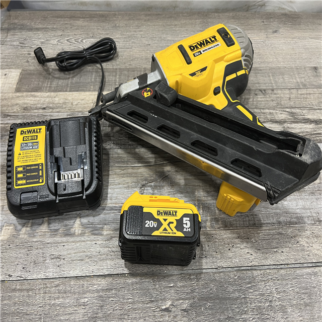 ASIS DeWalt 20V MAX Brushless Cordless 2Speed 30° Paper Collated
