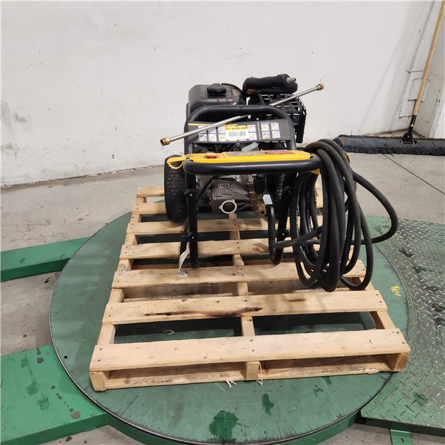 Dallas Location AsIs DEWALT DXPW61156 4400 psi Gas Pressure Washer